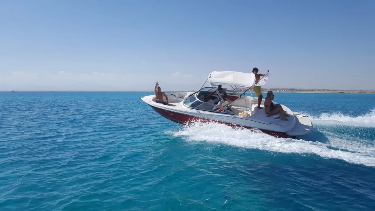 Luxury Speedboat Charter — view 3